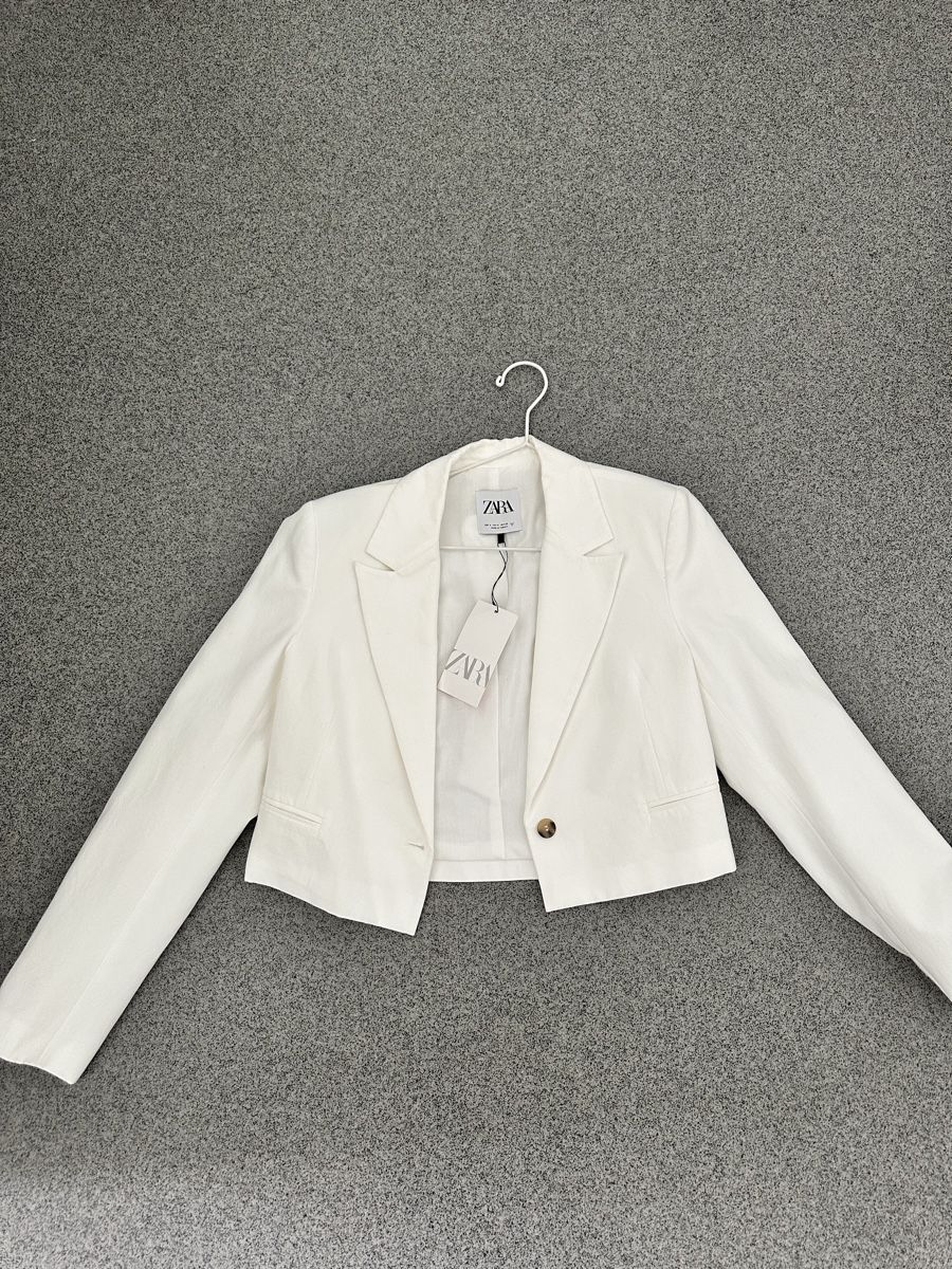 Zara Ensembles & Tailleurs: Zara Blazer – Neuf avec emballage d'origine à Hinterkappelen par Girl67 1