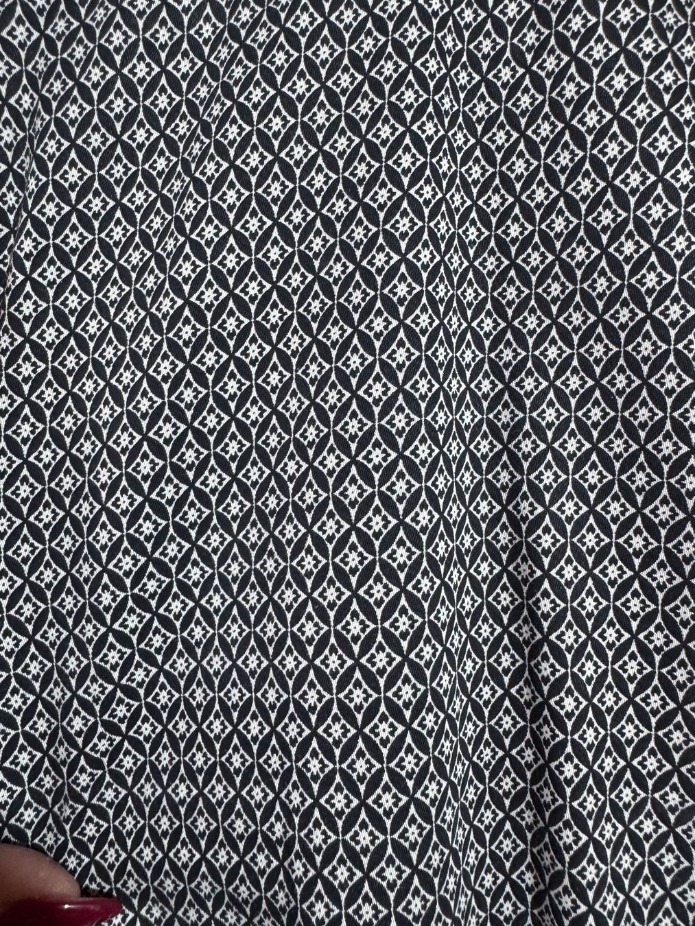 H&M Pantaloni: Gemusterte Stoffhose von H&M Gr. 40 – Usato da Grosswangen venduto da SALE_SALE_SALE 1