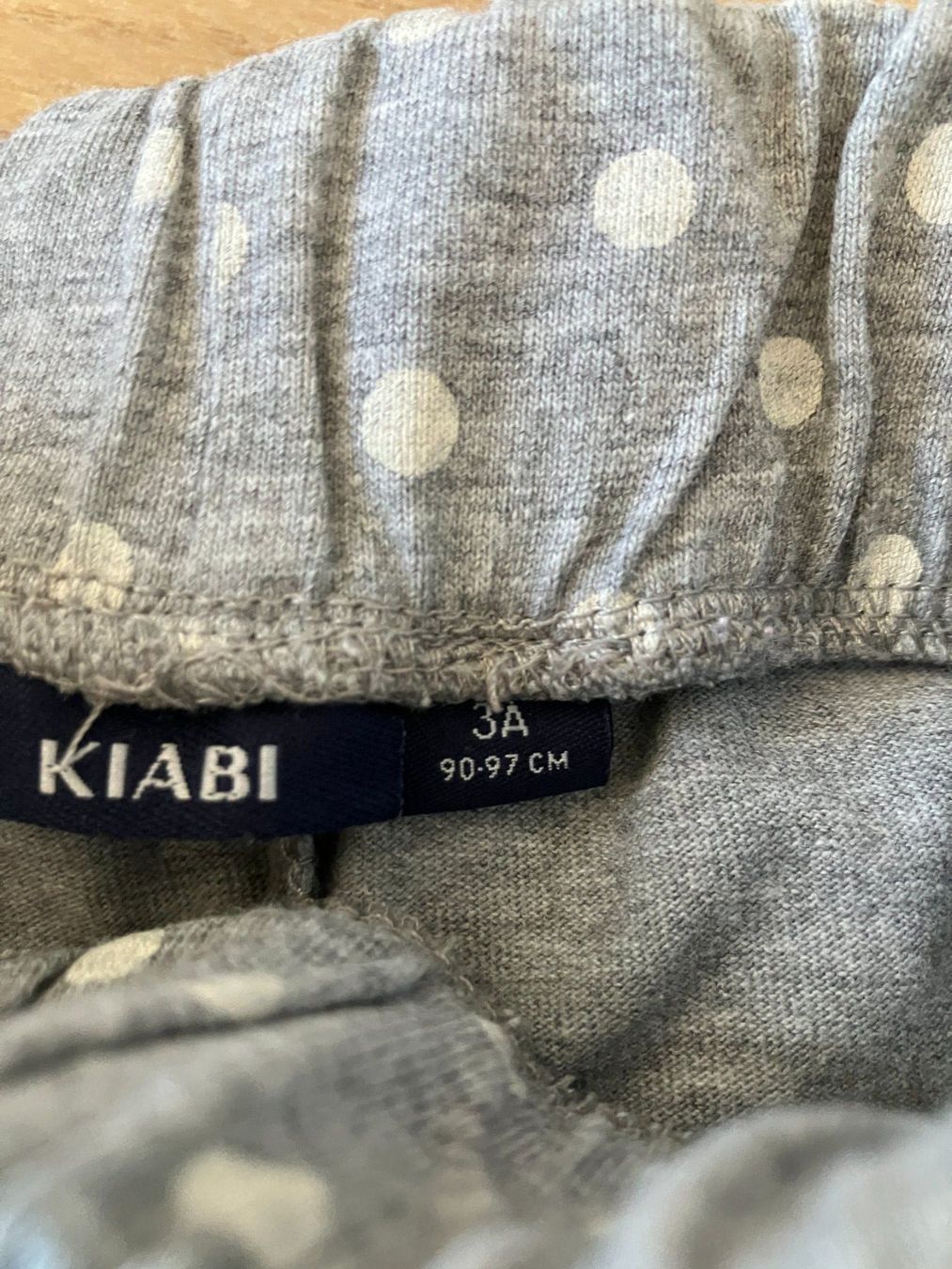 Pantaloni: Kiabi Mädchen Shorts ca. Gr. 86 – Usato da Zürich venduto da tscherel 1