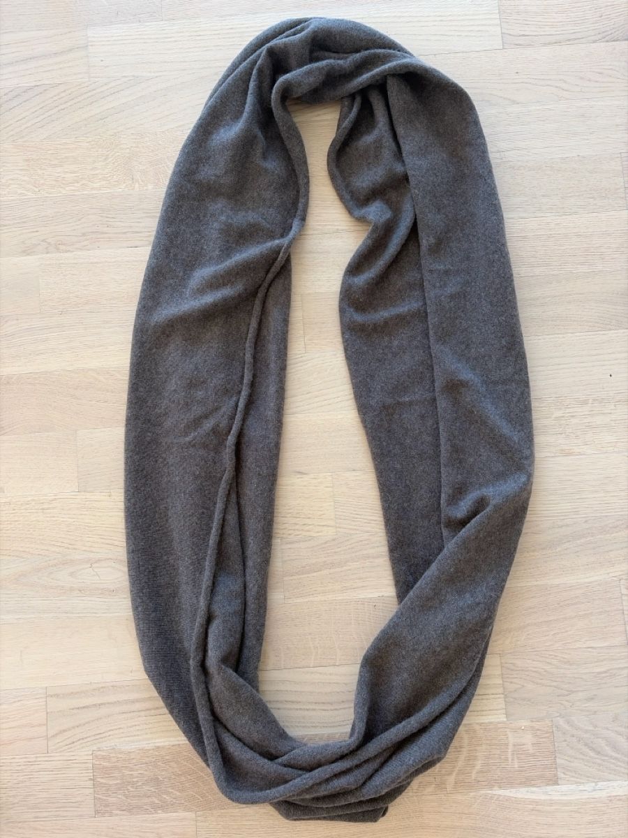 Foulard & Sciarpe: Loop-Schal Schokobraun aus Kaschmir  – Nuovo (secondo la descrizione) da Au ZH venduto da eac_gm25 1