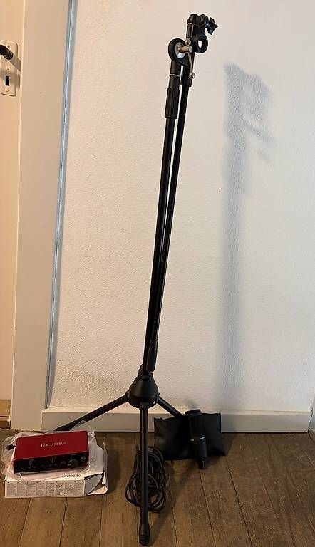 Microfoni: Mikrofonständer, Mikrofon & Audio-Interface – Usato da Liebefeld venduto da mhe_p65s