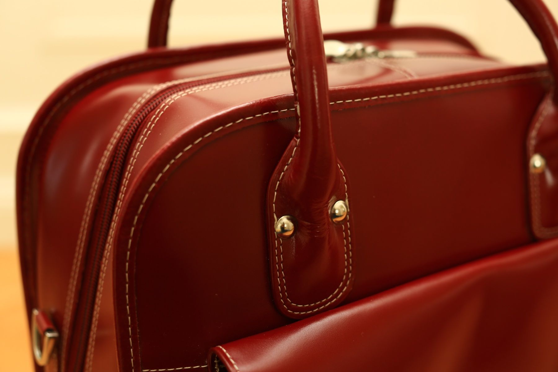 Valises de voyage: Rote Leder Laptop Aktentasche mit Rollen – Neuf (Voir description) à Wettswil par mk34 5