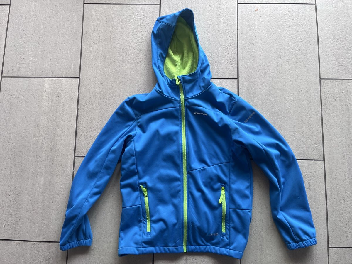Icepeak Vestes: Icepeak Softshelljacke Grösse 164 – D'occasion à Hagneck par Coloco