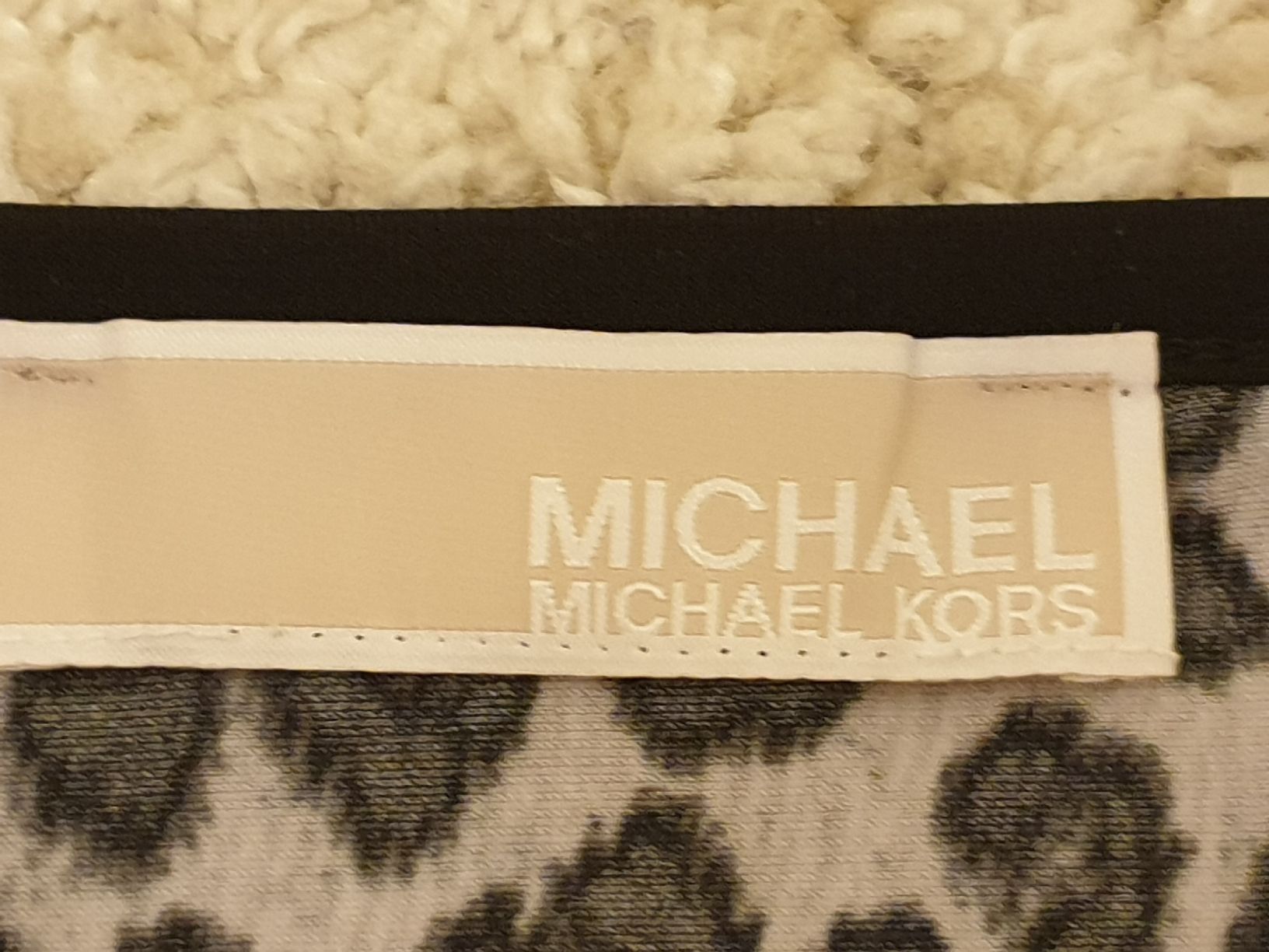 Michael Kors Maglioni & Felpe: Pull Michael Kors, XL,imprimé léopard, polyester, excellent – Usato da Neuchâtel venduto da Verenas12 3
