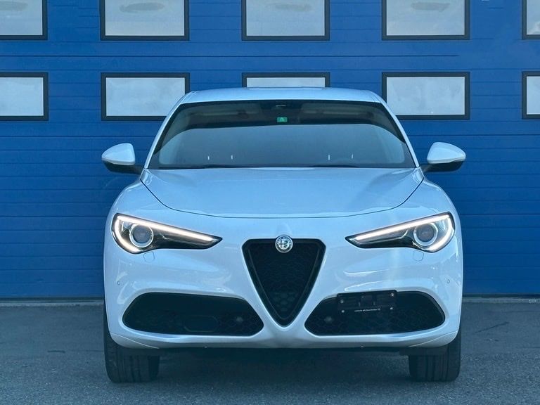 Alfa Romeo Automobili: Alfa Romeo Stelvio Top Zustand – Usato da Münchwilen TG venduto da wiolusia2 1