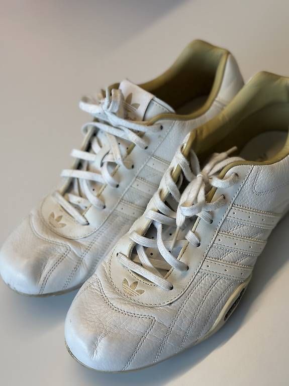 Adidas Scarpe da uomo: Adidas Low Sneaker GoodYear Gr. 46 – Usato da Basel venduto da gue_d7dq