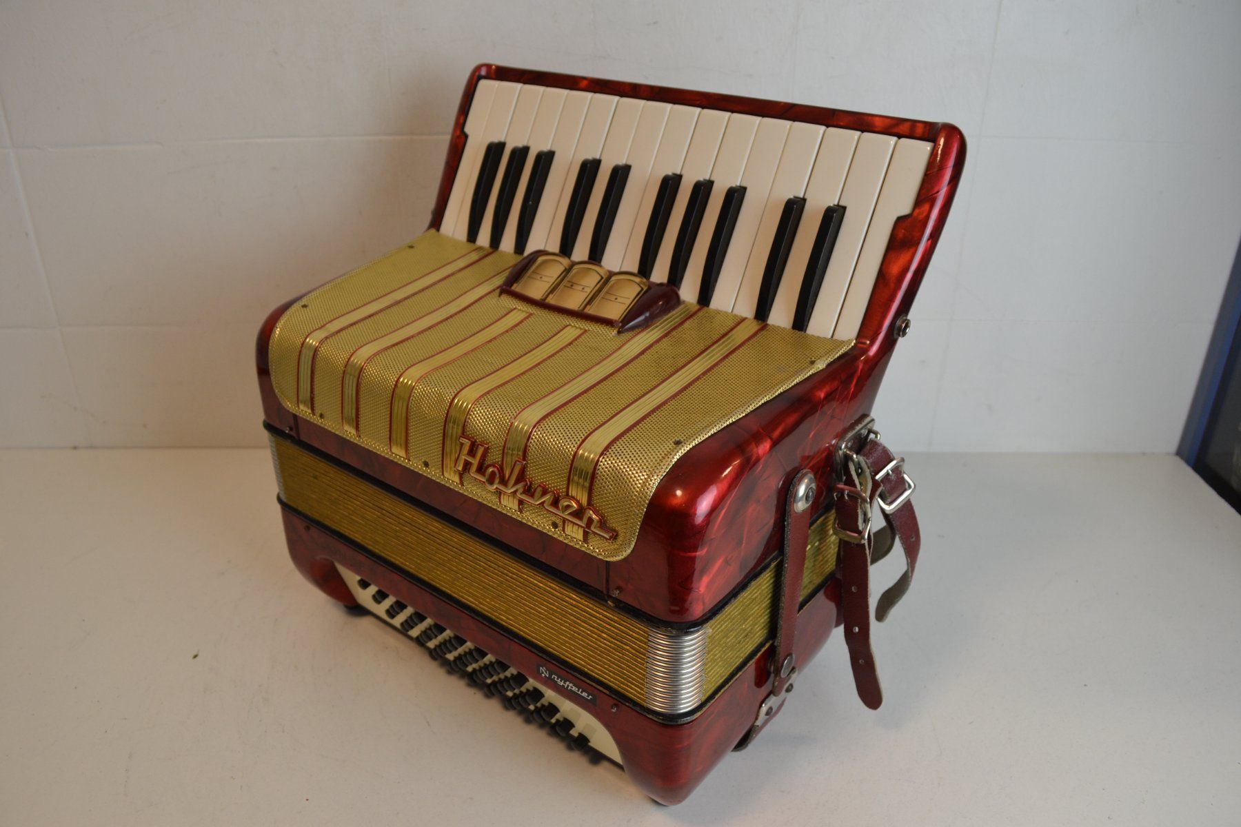 Hohner Strumenti musicali: Akkordeon chromatisch Hohner Concerto I – Usato da Zürich venduto da Brockito 2