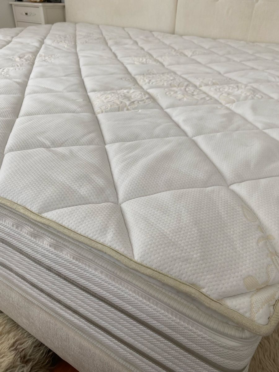 Pfister Letti: Pfister Box Spring Bett Aurora – Nuovo (secondo la descrizione) da Rorschach venduto da lvi_p29s 1