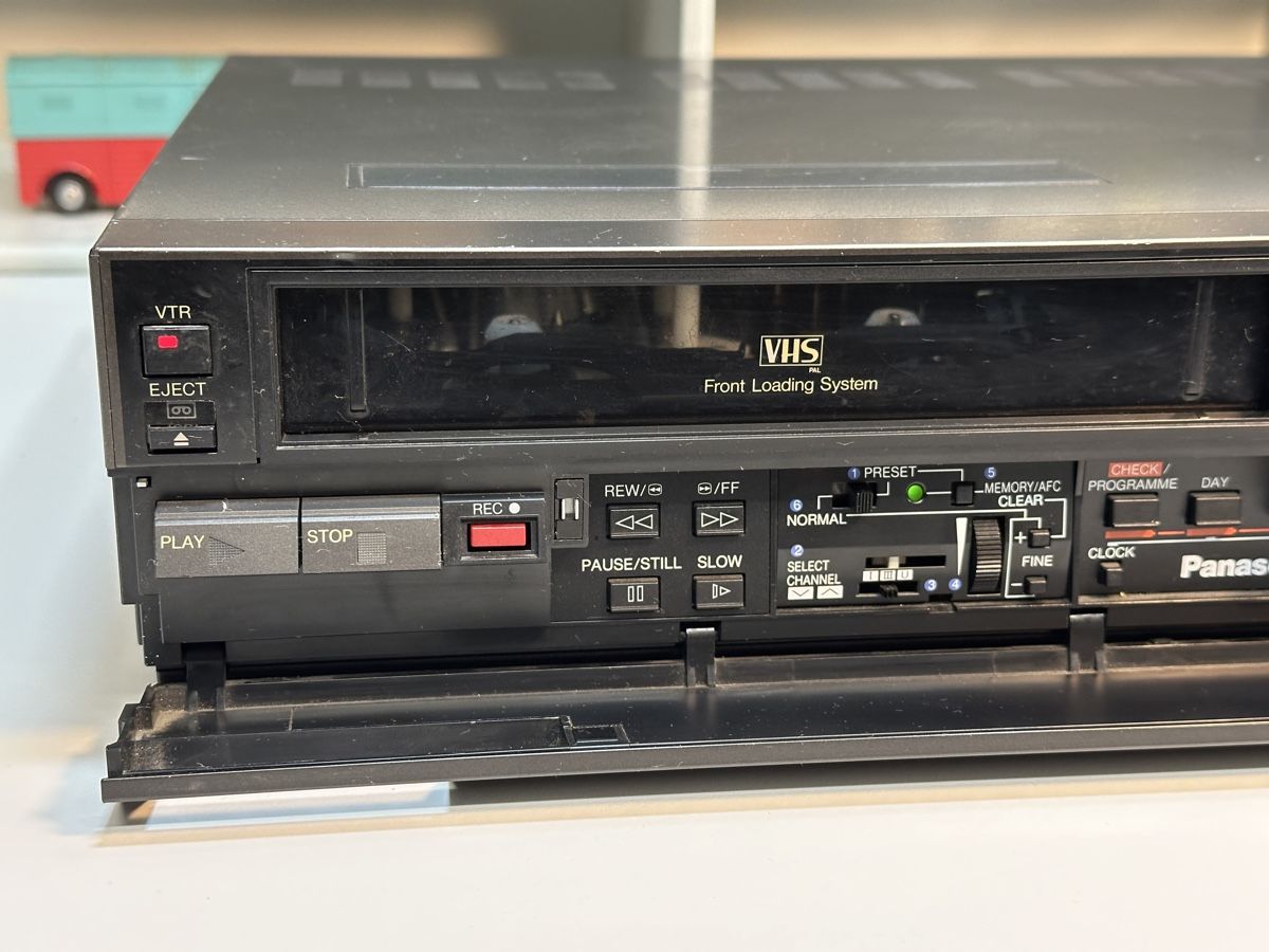 Panasonic Registratori: Panasonic NV-G10 VHS Videorecorder  – Difettoso da Wädenswil venduto da HobbyZimmer 3