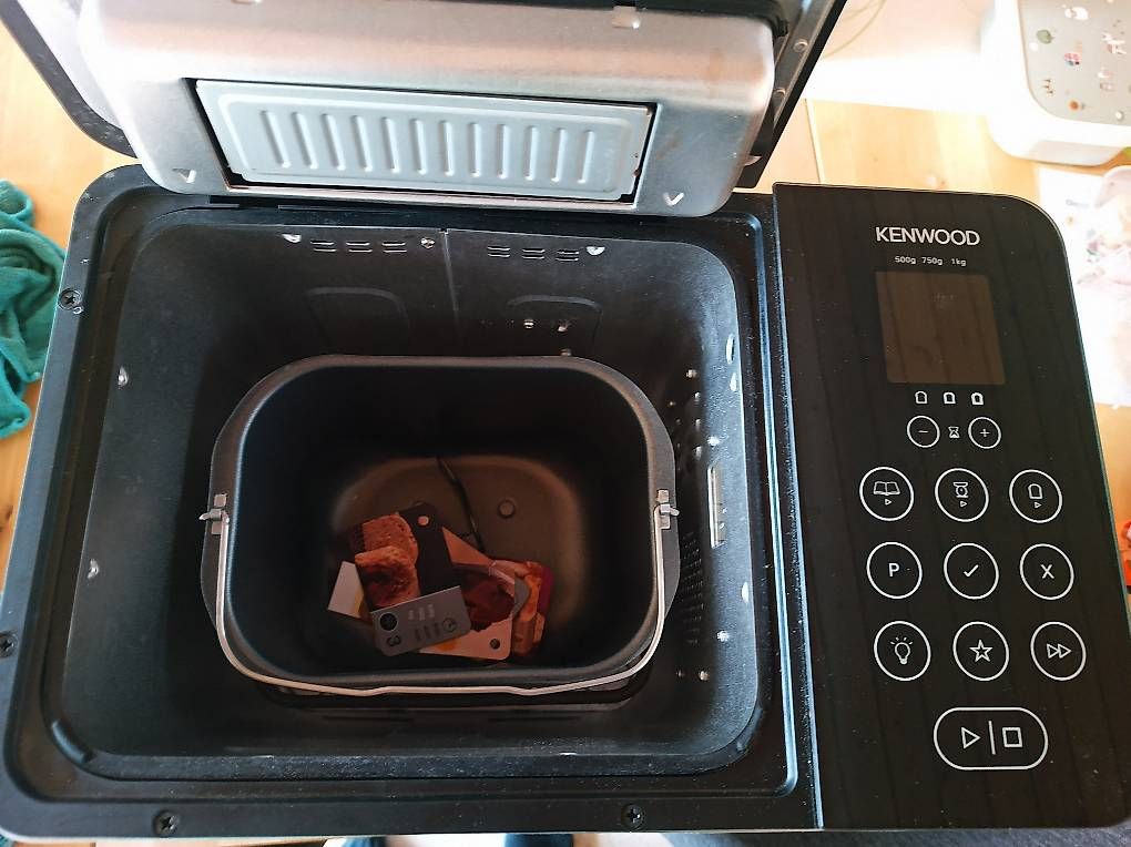 Elettrodomestici da cucina:  KENWOOD Brotbackautomat BM 450, 15 Programme – Usato da Winikon venduto da Chris-L 1