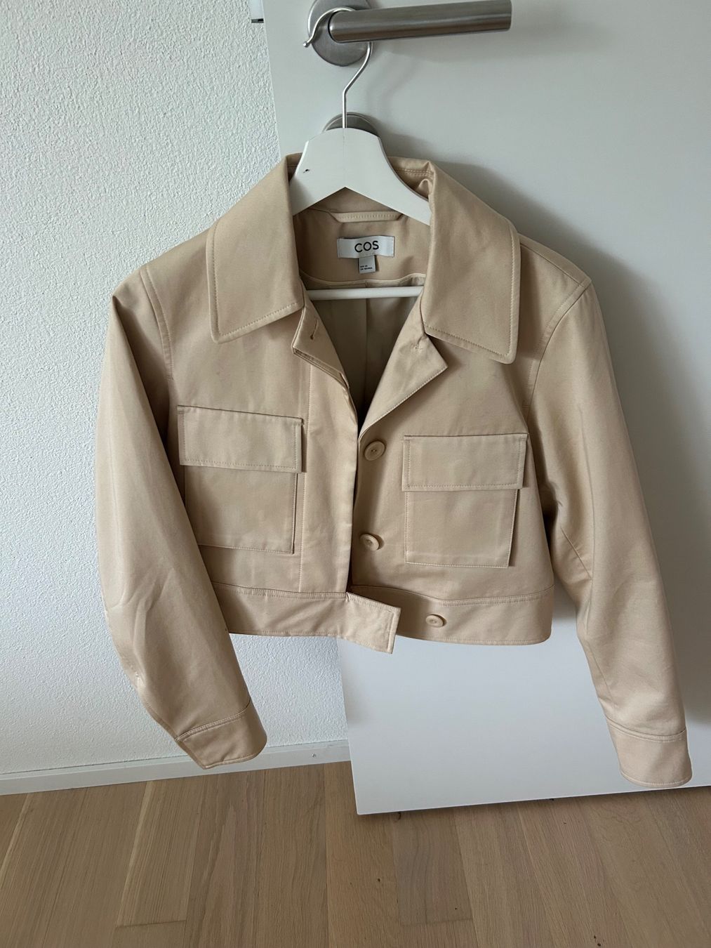 Cos Giacche: COS kurze Trenchjacke, Gr. 34 – Usato da Solothurn venduto da anj_5zhn
