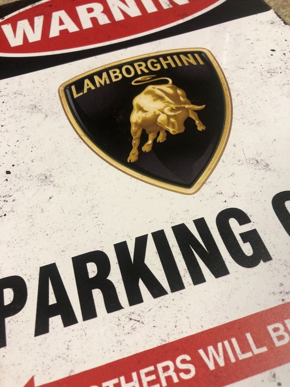 Lamborghini Insegne: Lamborghini Parking Only Blechschild Aventador Countach EN – Nuovo e nell'imballaggio originale da Dättlikon venduto da easythings 1