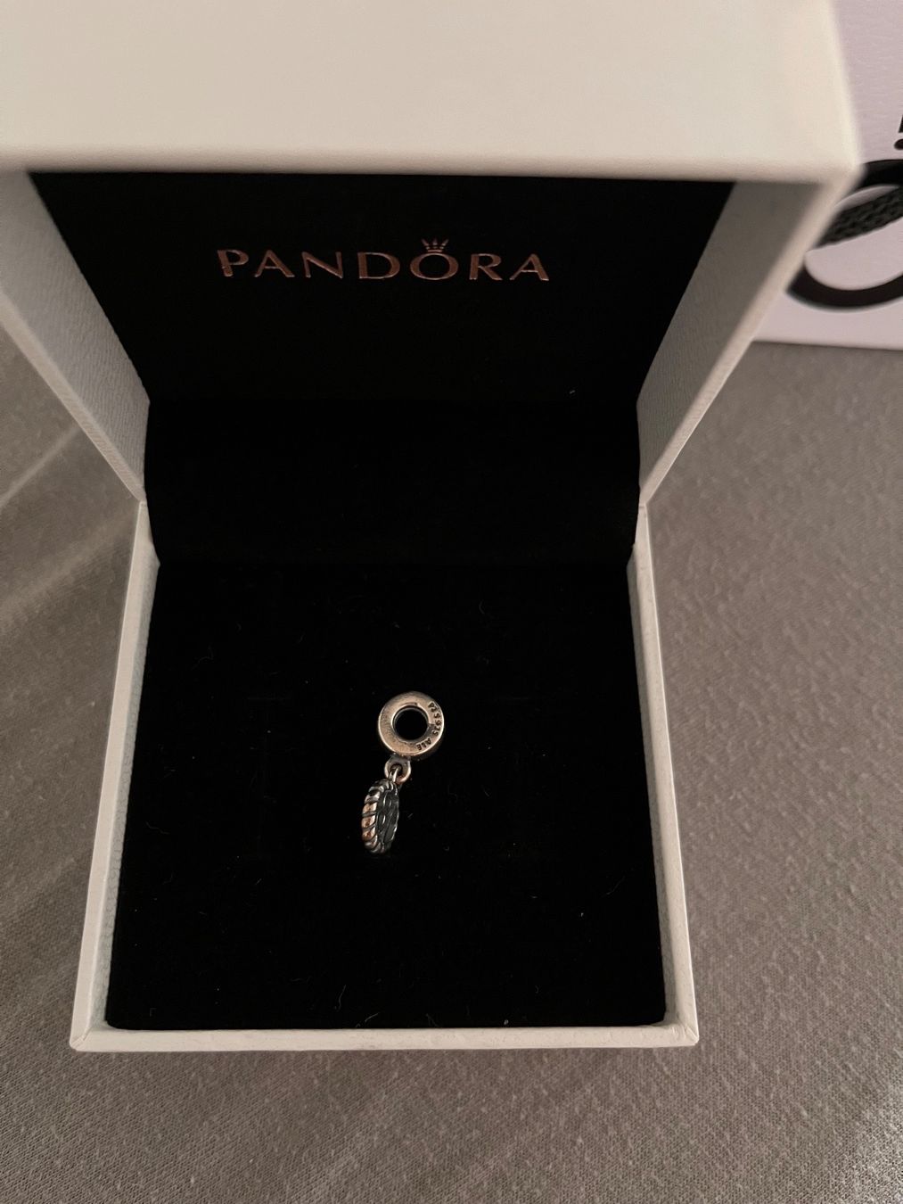 Pandora Anhänger: Pandora 18 Charm – Gebraucht aus Rüti ZH von xweeknd 2