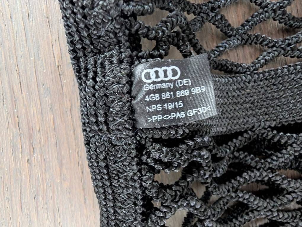 Tutti pezzi di ricambio auto: Gepäcknetz Audi A7   – Usato da Zürich venduto da ifh_zwl6 1