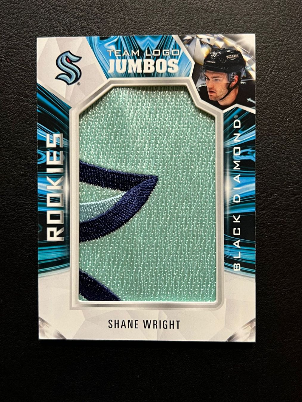 NHL Carte collezionabili: Shane Wright 2022 Team Logo Jumbos Seattle Kraken – Nuovo (secondo la descrizione) da Möhlin venduto da SwissHockeyCards