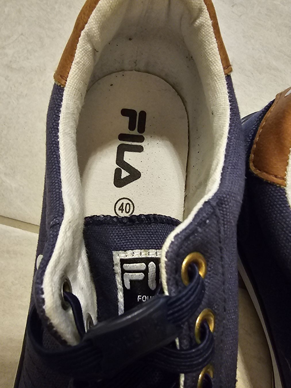 Fila Scarpe da uomo: Fila Sneaker Gr. 40 – Usato da Riva San Vitale venduto da Pollo01 1