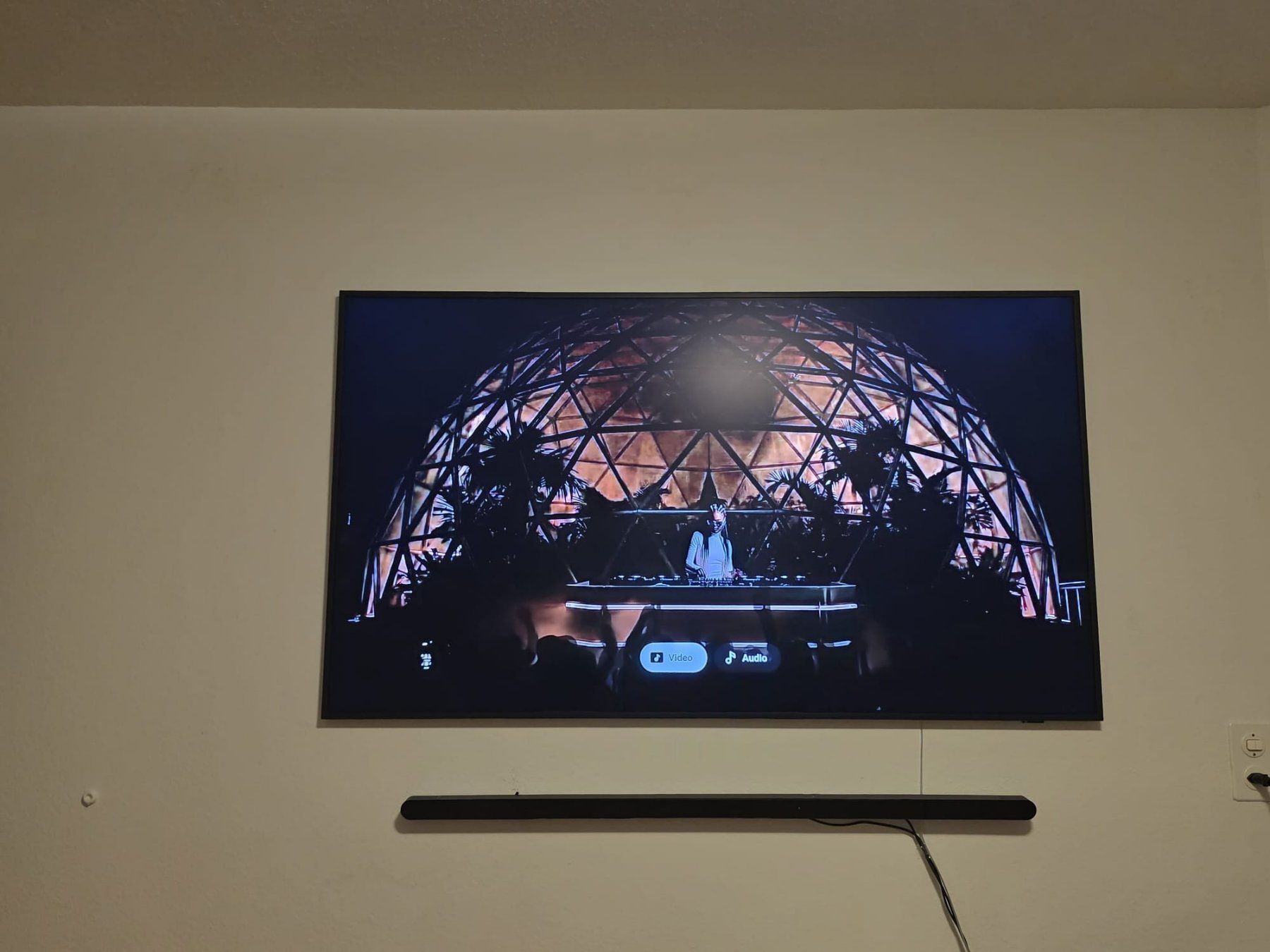 Samsung Televisori: Samsung the frame pro 65 zoll 2026 – Nuovo (secondo la descrizione) da Zürich venduto da zaha82 1