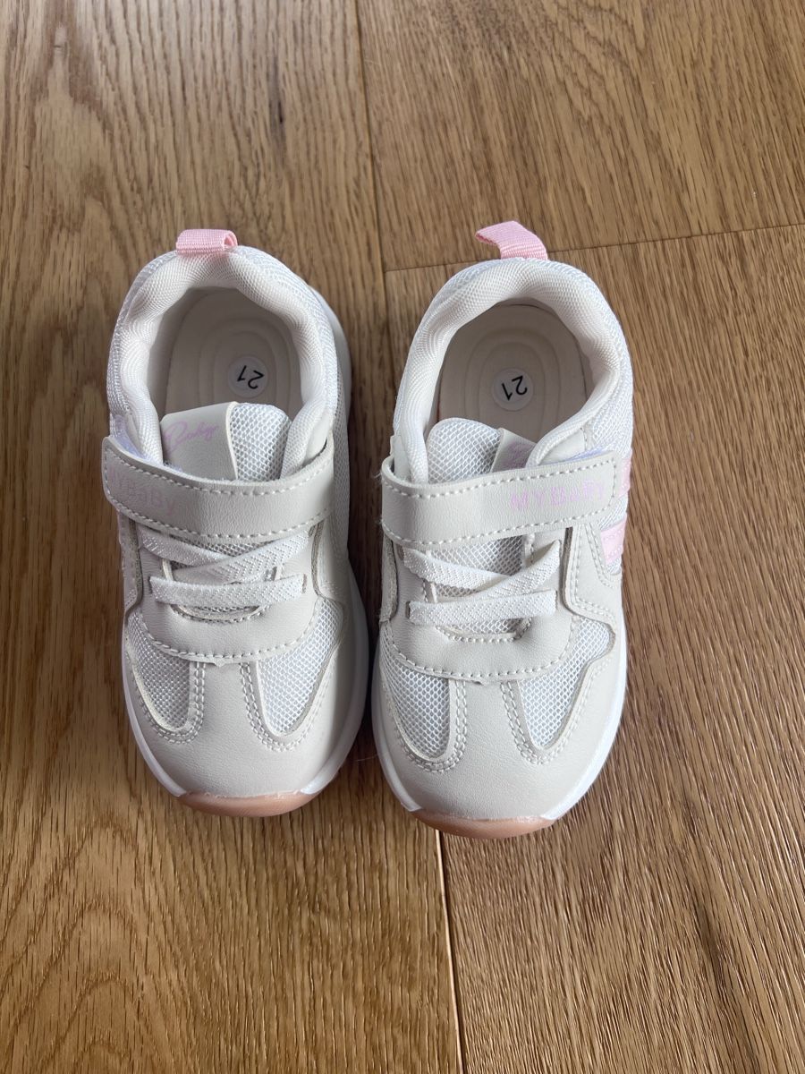 Scarpe per ragazzi: Kinderschuh Grösse 21 neuwertig – Nuovo e nell'imballaggio originale da Breitenbach venduto da Saskia.Betschart 1
