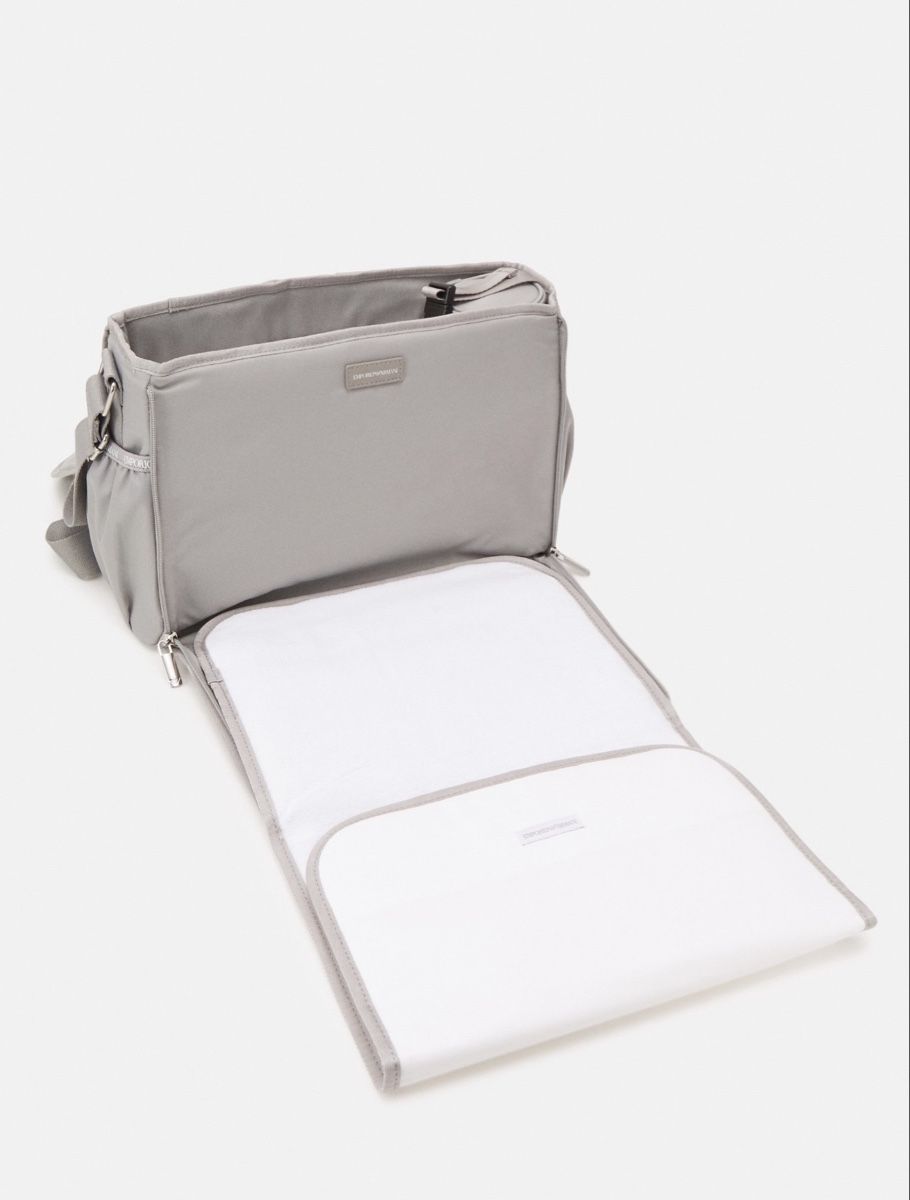 Armani Kindertaschen: Wickeltasche Armani – Neu (gemäss Beschreibung) aus Oensingen von ErsteSahne. 1