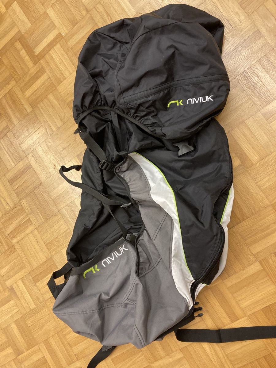 Niviuk Zaini: Rucksack Niviuk Gleitschirm – Nuovo (secondo la descrizione) da Münchenstein venduto da lilah