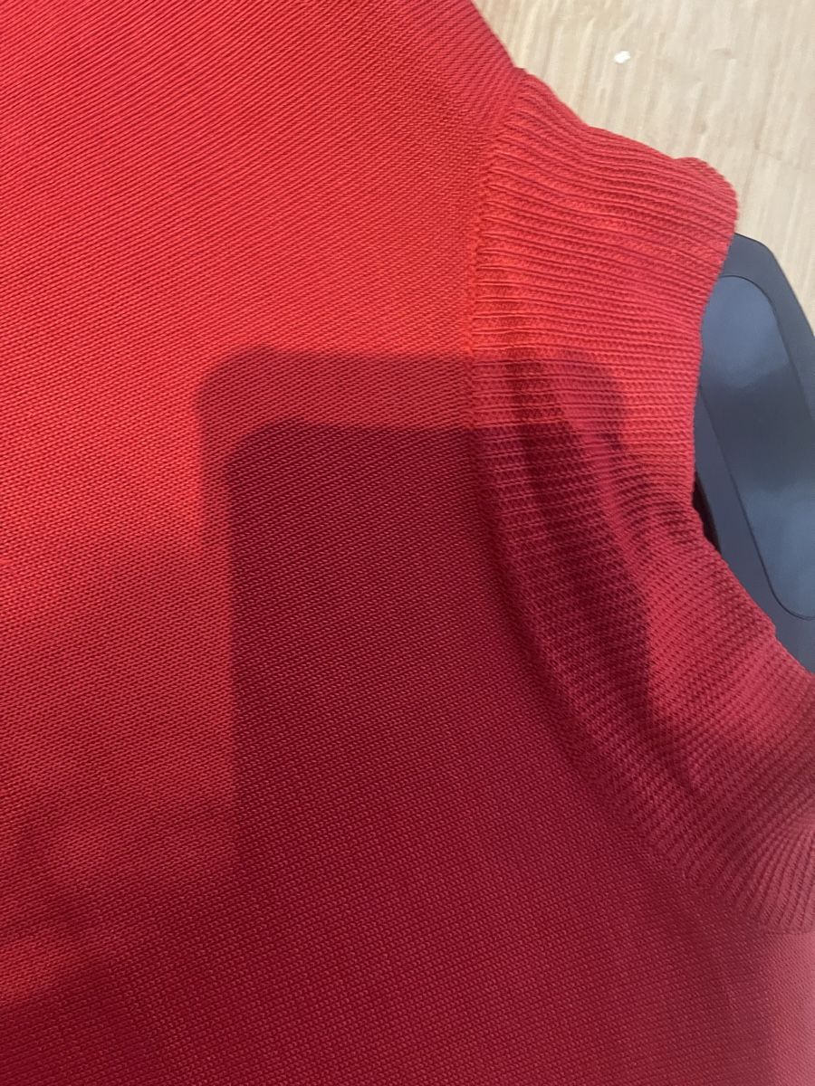 Pullover & Sweatshirts: Pullover Roter Seidenpullover – Gebraucht aus Rüschlikon von Lajniii 1