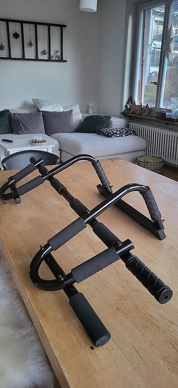 Hometrainer: Klimmzugstange – Usato da Castrisch venduto da user_abc