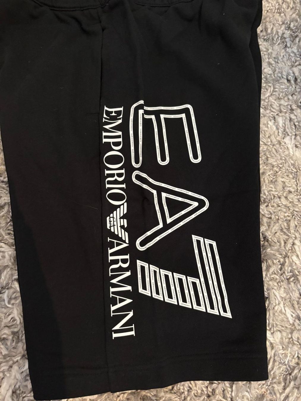 Armani Pantalons: EA7 Armani Shorts Schwarz neu – Neuf avec emballage d'origine à Würenlos par eli_ljz5 3