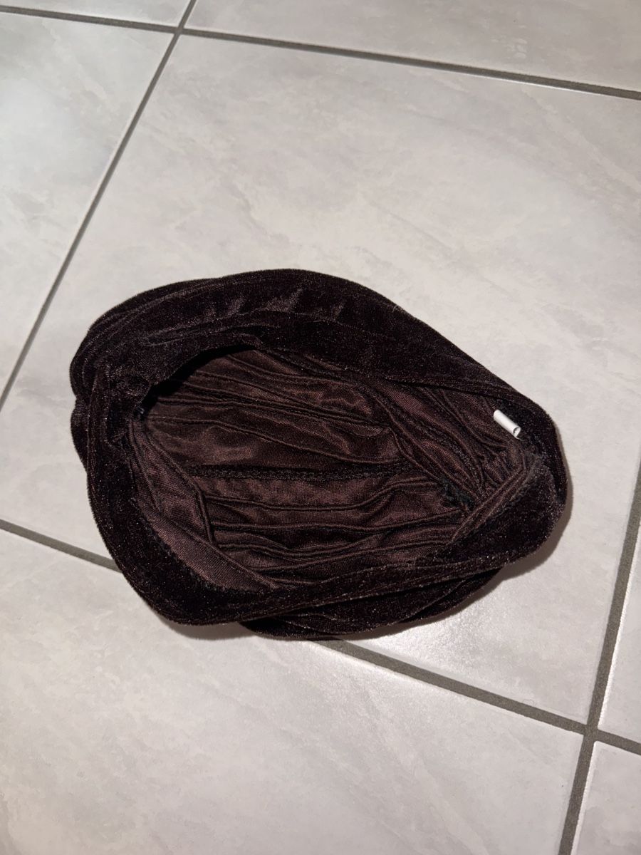 Copricapi, berretti & cappellini: Schicker Samt Turban, Braun – Nuovo (secondo la descrizione) da Hergiswil NW venduto da kaufe_at_kaufmann 1