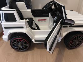 Kinder Elektroauto Mercedes G-Wagen Weiss guter Zustand