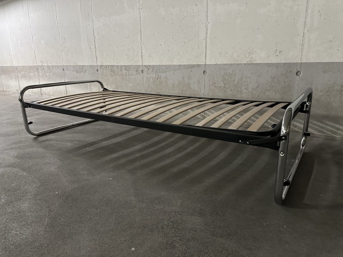 Lits: Designer Bett 90x200 – D'occasion à Niederurnen par KEVIN078 2