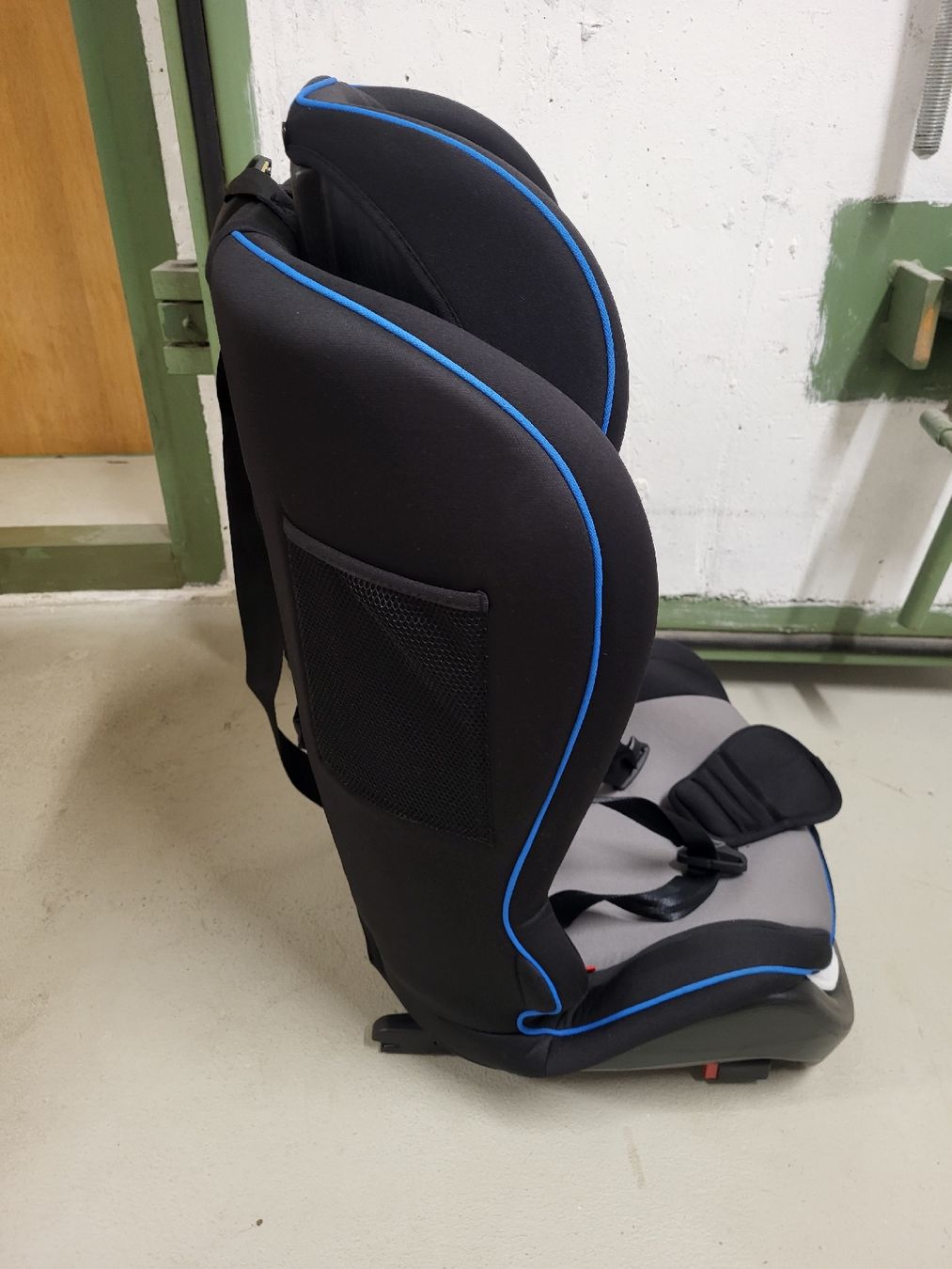 Seggiolini per auto: Kindersitz Isofix top Zustand – Usato da Pratteln venduto da bwe_wt9k 5