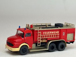 VE1- Preiser Mercedes Feuerwehr Rüstwagen
