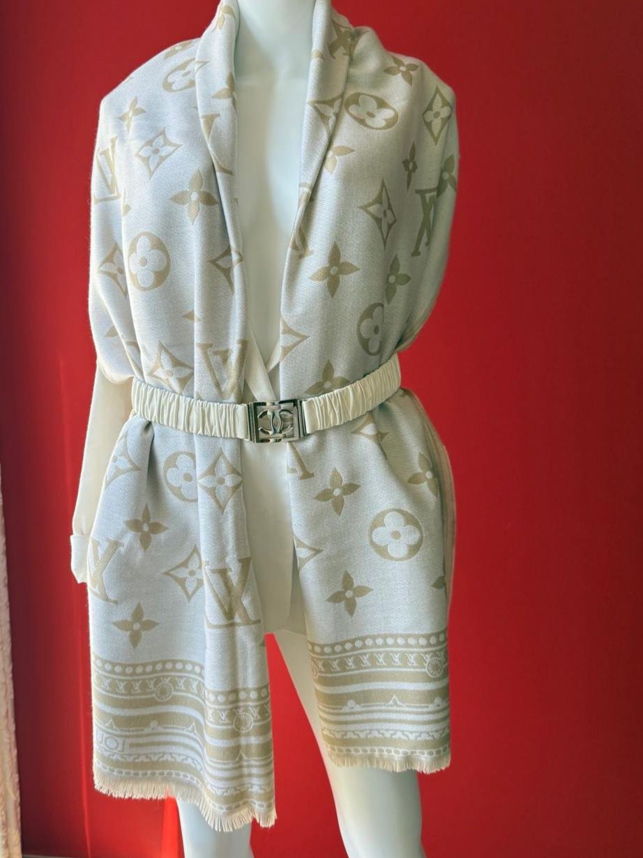 Louis Vuitton Foulard & Sciarpe: Louis Vuitton Schal, Amazingram, Wendeschal – Usato da Oberarth venduto da SSS. 3