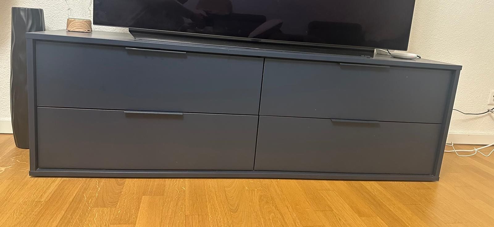 Ikea Mobili TV: TV - KOMODE – Usato da Emmen venduto da dulibal07