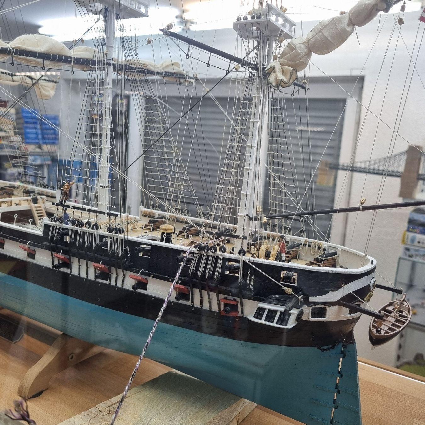 Kit di modellismo & Modellini statici: USS CONSTELLATION 1854 – Nuovo e nell'imballaggio originale da Männedorf venduto da Modellbau-wyss 2
