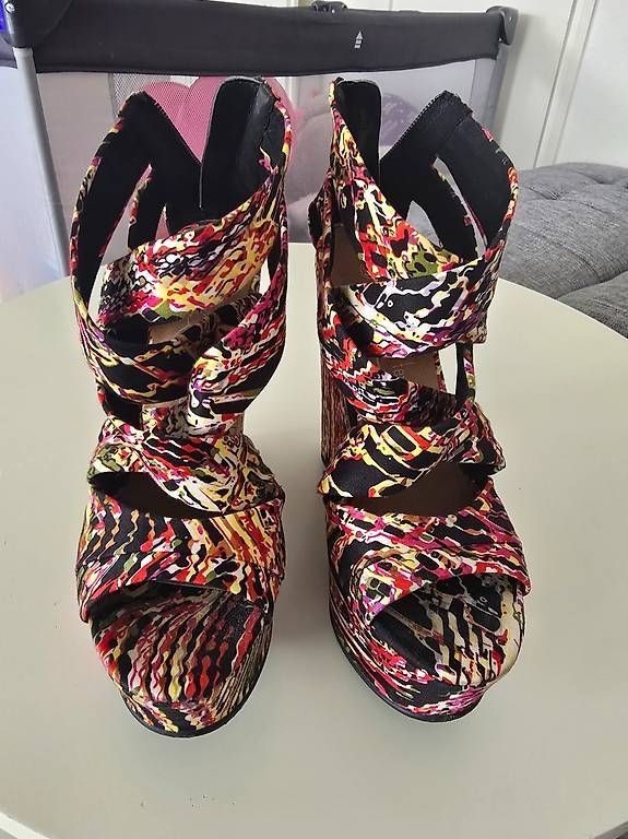Scarpe da donna: Schuhe für jeden anlas – Usato da Burgdorf venduto da vio_g9mn 2