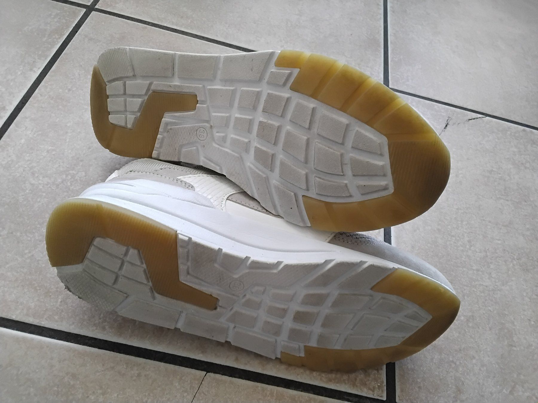 H&M Damenschuhe: Baskets tendance beiges et blanches H&M 38 – Neu (gemäss Beschreibung) aus Chêne-Bourg von Fio994 3