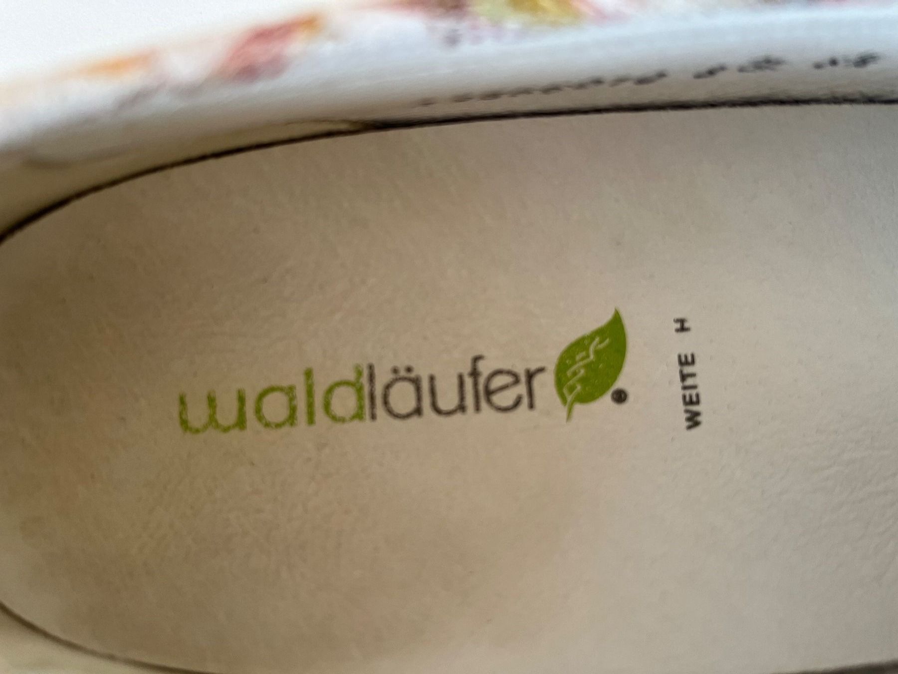 Scarpe da donna: Leder Schuhe Gr 39 – Usato da Langnau am Albis venduto da Judithsebi 2