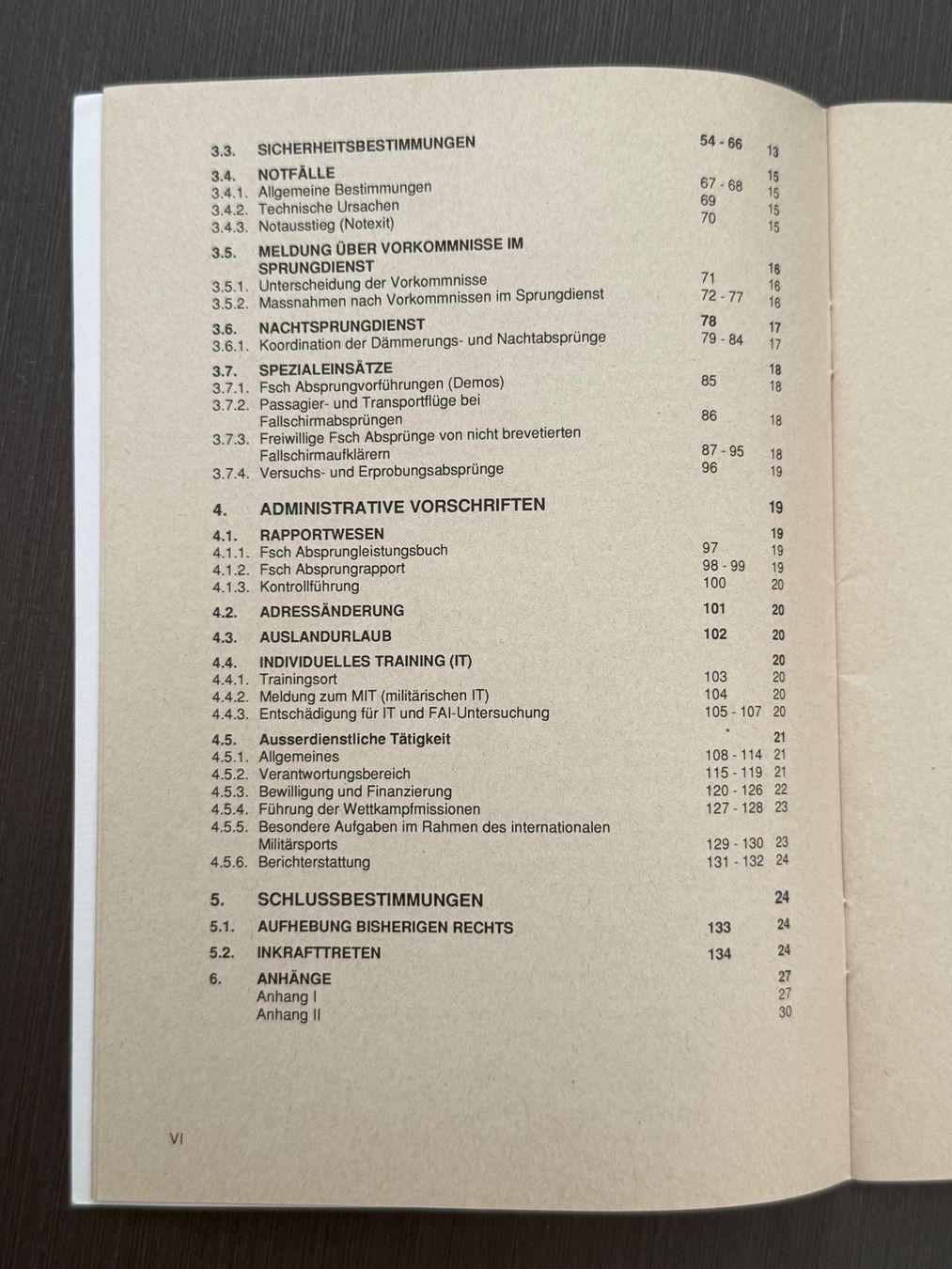 Libri: Sprungdienst der Fallschirmaufklärer - Schweizer Armee – Usato da Brütten venduto da Hst1 3