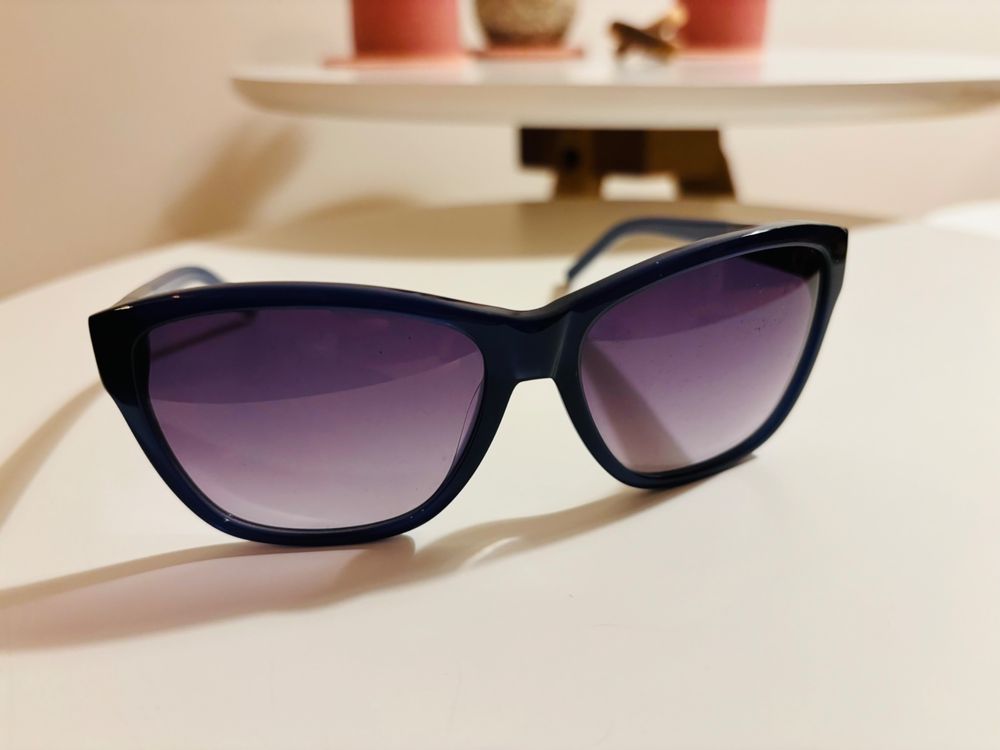 Louis Vuitton My fair lady studs sunglasses (Z1146E)