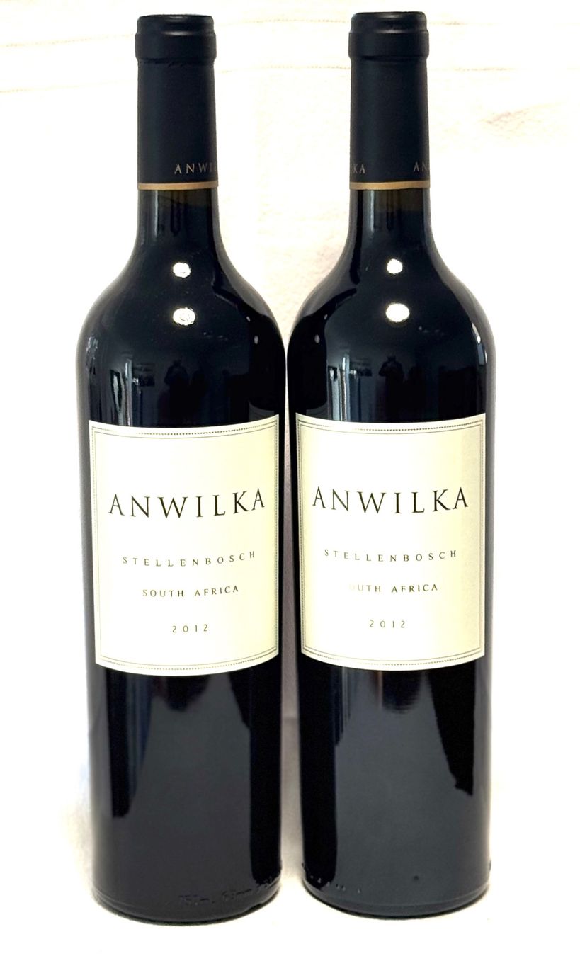 Vino: 2x0.75 Lt -  ANWILKA - STELLENBOSCH 2012 – Nuovo e nell'imballaggio originale da Sils/Segl Baselgia venduto da myCantina
