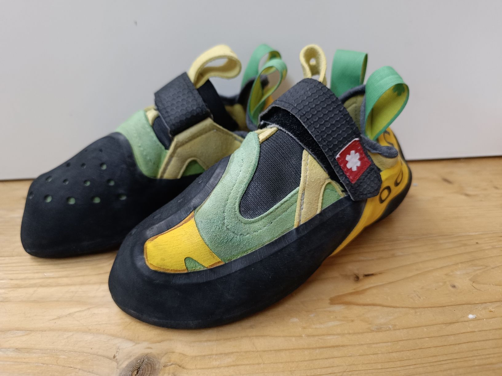 Scarpe da uomo: Kletterschuhe ocun oxi – Usato da tägerwilen venduto da ma_x_ne 4