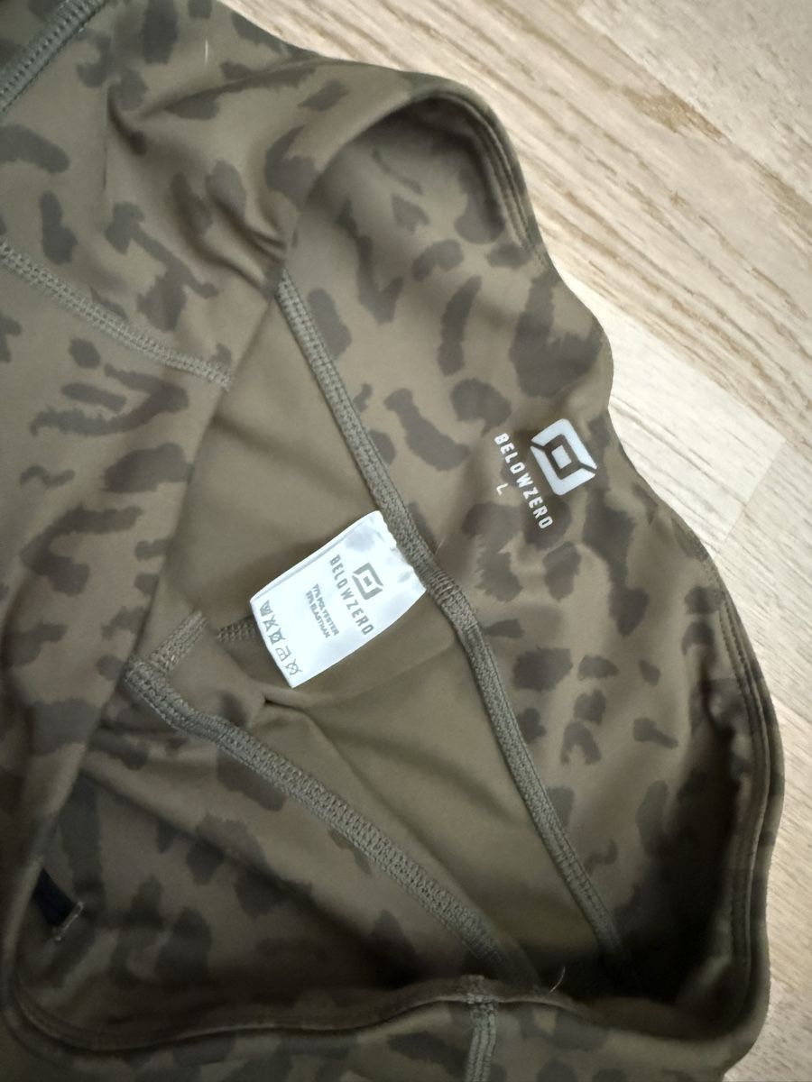 Leggings: Leggings Belowzero grün Leopardenmuster – Usato da Rubigen venduto da Elmacino 2