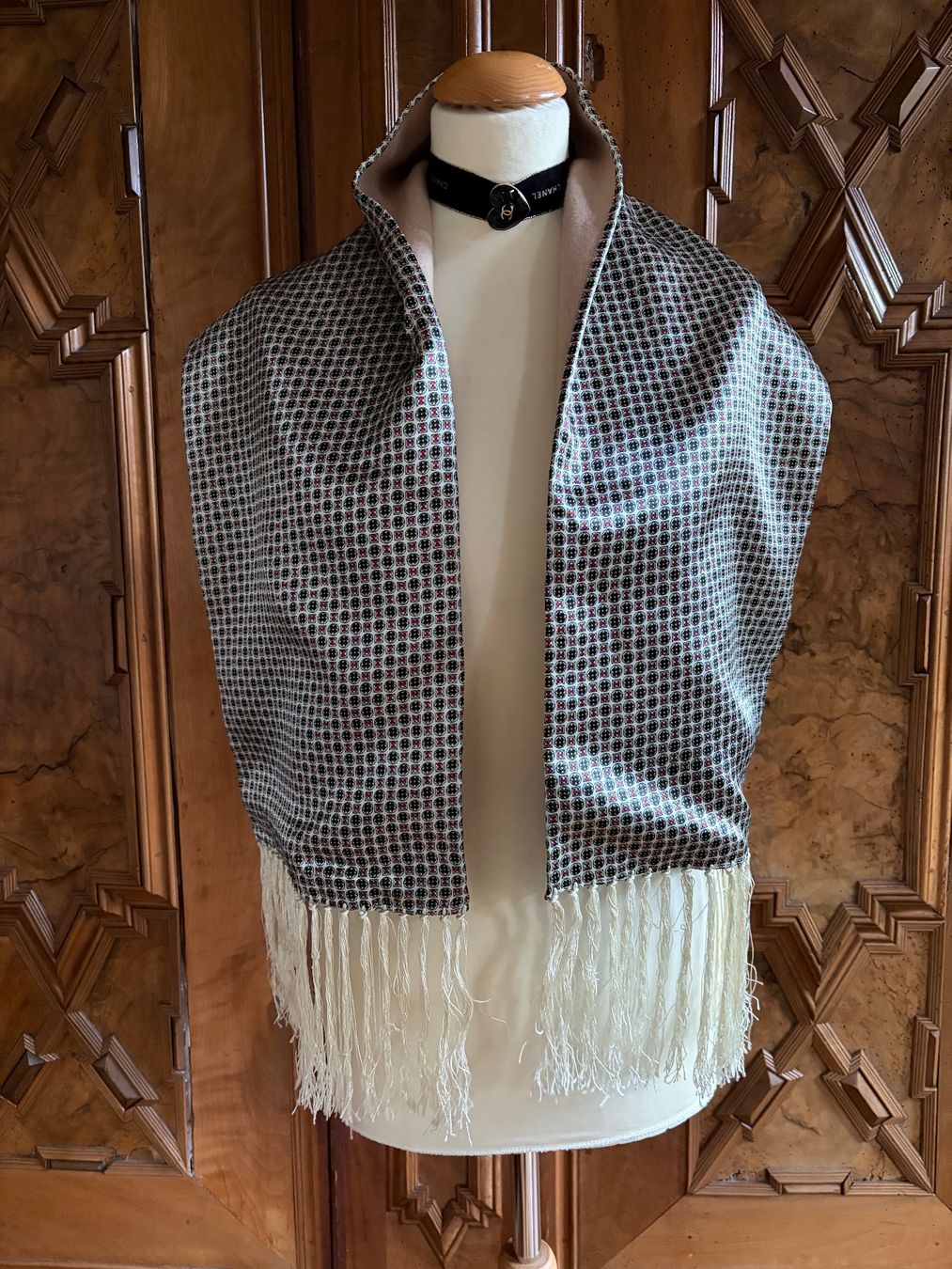 Foulard & Sciarpe: Eleganter doppelseitiger Schal  / Seide + Schurwolle/ – Usato da Interlaken venduto da Bona55