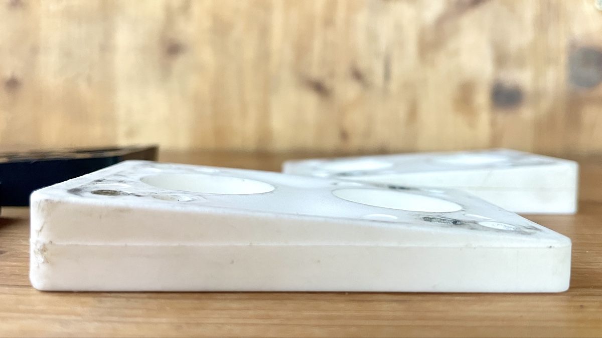 Skateboards: Skate Riser pads inclinés 4° – Usato da Romanel-s-Lausanne venduto da Maina5 3