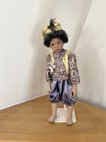 Puppe stehend ca. 59 cm hoch