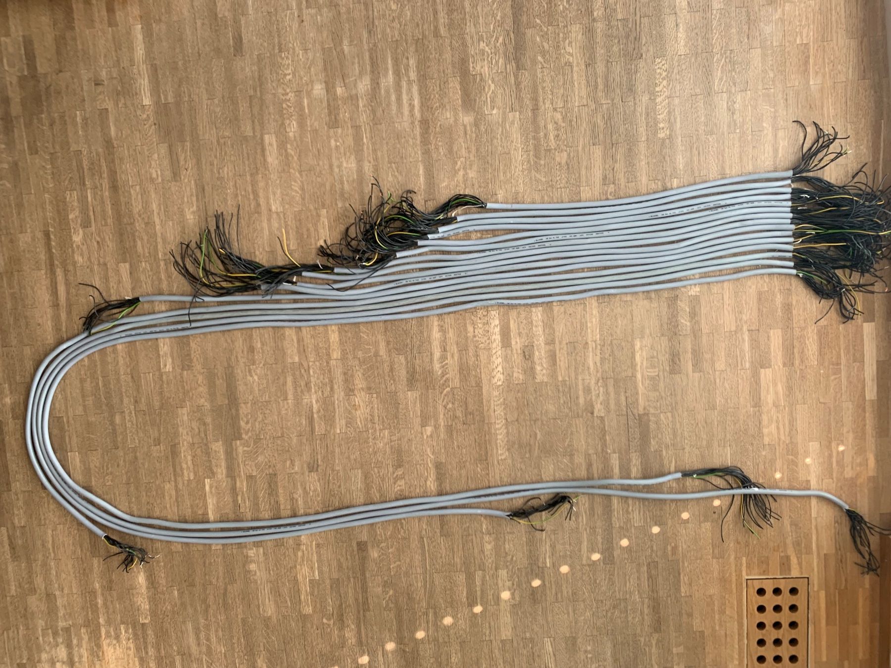 Cavi: Steuerkabel XY/Multicore 14x1mm2 (Sortiment) – Usato da St. Gallen venduto da comanoma 1