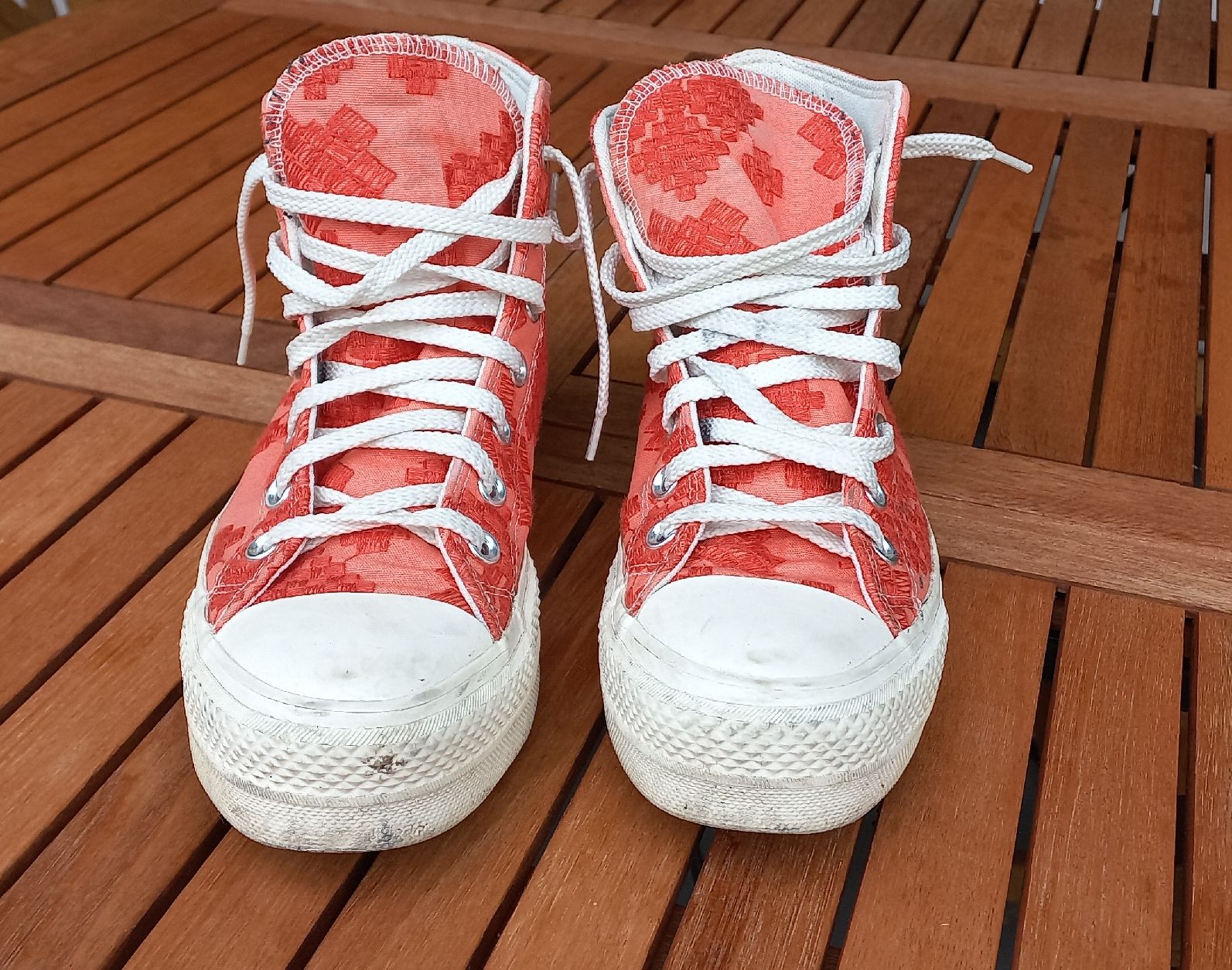 Converse Scarpe da donna: Convers mit Stickmuster – Usato da Grüningen venduto da selinasearching 3