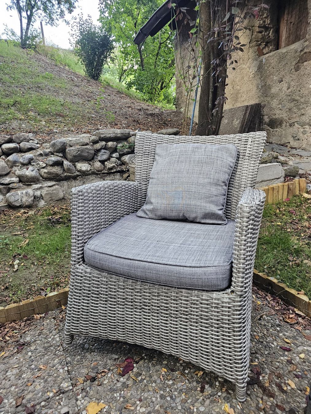 Sofas: Gartensitzgruppe in Rattan-Optik, 3-teilig – D'occasion à Dörflingen par mmi_wm9w 3