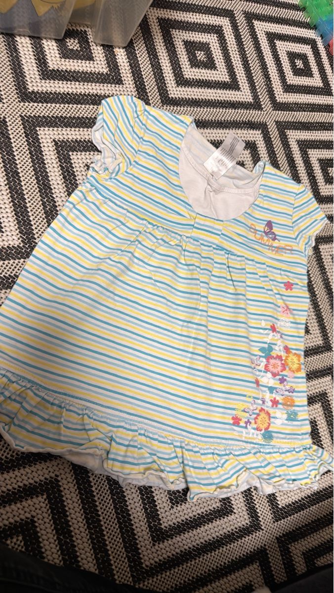 C&A Camicette, T-shirt & Top: Sommerliches shirt Grösse 104 – Usato da Zürich venduto da Krikri21